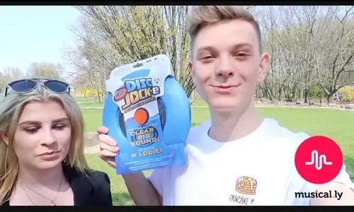 Musical.ly Challenge z Disc Jock-e!