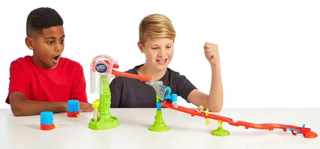 zabawa-mega-tor-wyscigowy-2-fasolkami-ep03383-3