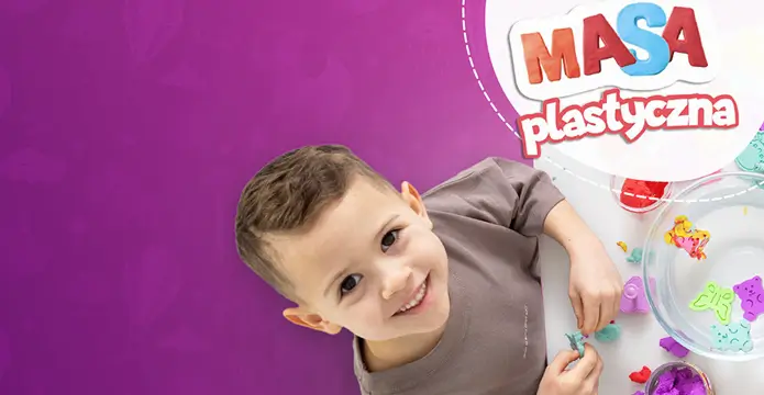 Dziecko bawiące się masą plastyczną na fioletowym tle z napisem „MASA plastyczna”.